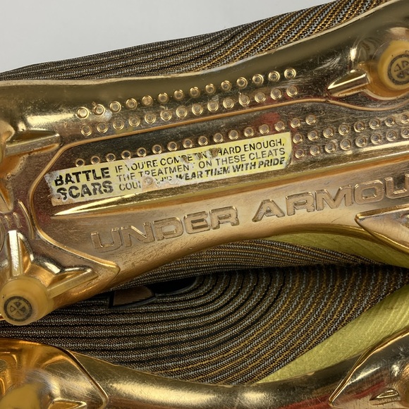 Under Armour Men's Spotlight MC Gold Football Cleats, Size 12 - Picture 9 of 16